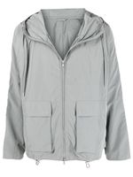 Filippa K veste zippée à capuche à lien de resserrage - Gris