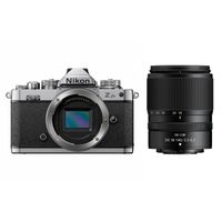 Nikon Z fc systeemcamera + 18-140mm f/3.5-6.3 VR