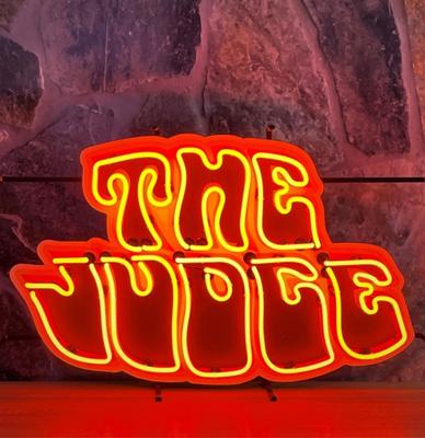 Pontiac GTO The Judge Logo Neon Verlichting 79 x 50 cm - Oranje | 14% korting