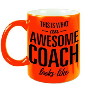 Awesome coach cadeau mok / beker neon oranje 330 ml