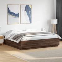 Bedframe met LED-verlichting bruin eikenkleurig 200x200 cm