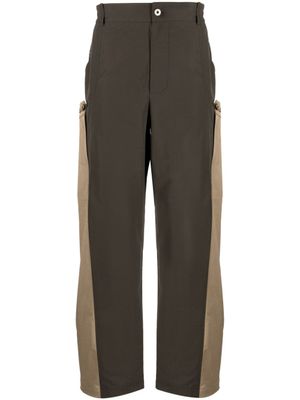 Feng Chen Wang pantalon droit à design bicolore - Vert