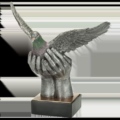 Sportprijzen Leiden Sport Trofee - Duif in Handen