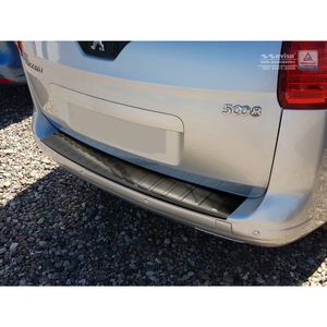 Zwart RVS Bumper beschermer passend voor Peugeot 5008 2009-2016 'Ribs' AV245085