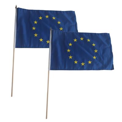 Zwaaivlaggetjes Europa - 2x - Polyester - 30 x 45 cm - Europese vlag Zwaaivlaggetjes Europa - 2x - Polyester - 30 x 45 cm - Europese vlag