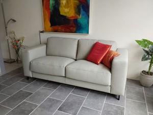 Leren 2-zits bank met houten poten - crème kleur leer - Echt leer, Landelijk, ontdek de vele Leersoorten en Kleuren bij ShopX