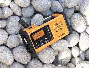 Sangean MMR-88 Outdoorradio VHF (FM), Middengolf Noodradio Acculaadfunctie, Zaklamp, Oplaadbaar, Handslinger, Zonnepaneel Zwart, Geel