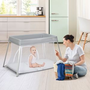 Draagbare Babyreiswieg Opvouwbare Babyspeelplaats met Zacht Wasbaar Matras Zijrits Ontwerp Draagtas 2 In 1 Draagbare Box Zilver