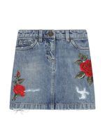 Dolce & Gabbana Kids short en jean à motif rose brodé - Bleu - thumbnail