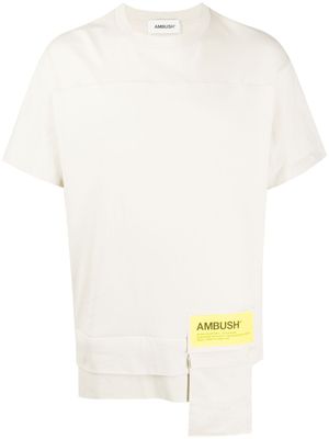 AMBUSH t-shirt à patch logo - Tons neutres