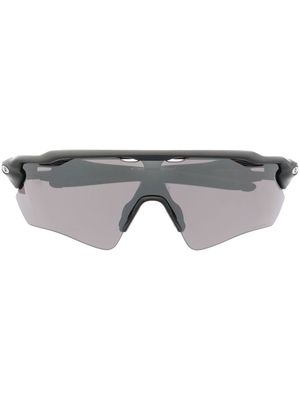 Oakley lunettes de soleil Radar à détail de logo - Noir