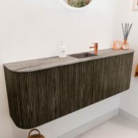 Toiletmeubel Mondiaz Joya Dlux | 123.2 cm | Meubelkleur Shadow | Faye wastafel Oza Wasbak Midden | 1 kraangat