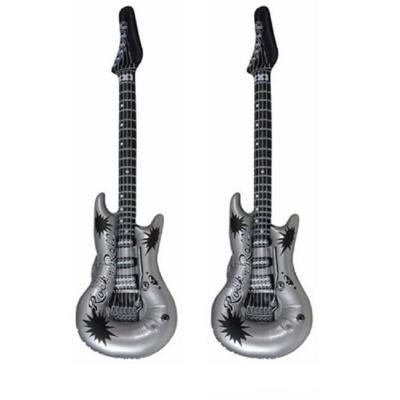 Henbrandt Opblaasbare speelgoed gitaar - Set van 2x stuks - feestartikel - zilver - 106 cm - muzieki