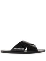 Balenciaga claquettes à effet peau de crocodile - Noir