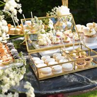 White & Gold Box: Cake & Sweets (75 personen)