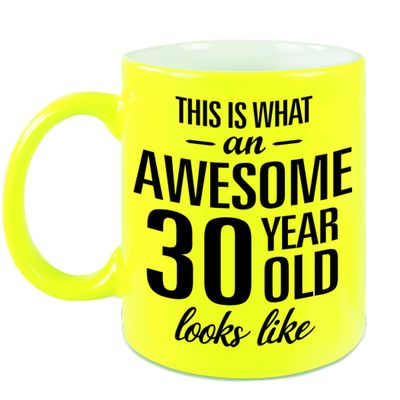 Awesome 30 year cadeau mok / beker neon geel 330 ml