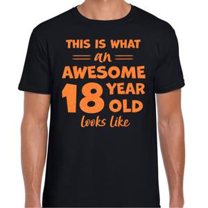 Cadeau T-shirt voor heren - leeftijd 18 jaar - awesome - zwart - glitter oranje - Verjaardagsfeest