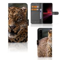 Sony Xperia 1 III | Telefoonhoesje | Met pasjeshouder | Luipaard