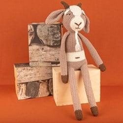 Yarn and Colors Gus Goat Haakpakket 005 Clay