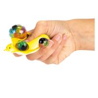 Toi-Toys knijpslak met balletjes Toi-Toys knijpslak met balletjes