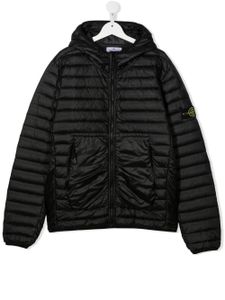 Stone Island Junior doudoune à patch logo - Noir