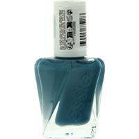 Essie Gel couture 546 cut loose