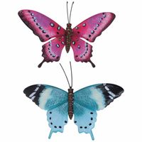 Set van 2x stuks tuindecoratie muur/wand vlinders van metaal in blauw en roze 35 x 24 cm