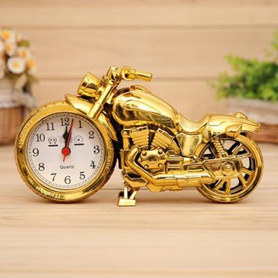 Cartoon motorfiets Alarm Clock slaapkamer kunststof aanwijzer wekker grootte: 23*13*6cm(Gold)