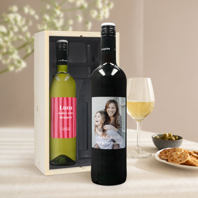 Wijnpakket met bedrukt etiket - Maison de la Surprise - Merlot en Sauvignon Blanc