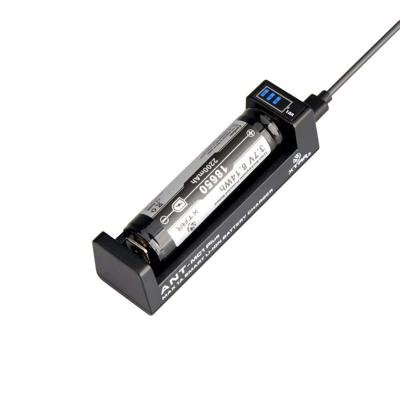 Snellader voor Li-ion 18650 cilindrische batterijen Xtar ANT MC1 Plus