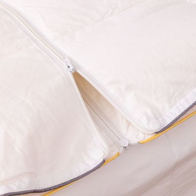 Dekbed Partnerdekbed Dons 240 x 200 cm - 4 seizoenen - 240x200 cm (Lits-Jumeaux) - Presence - 1260 gr (960 gr + 300 gr) - Dekbed-Discounter.nl