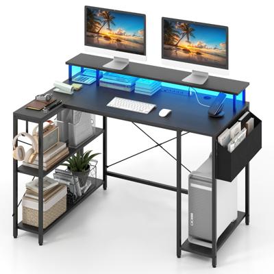 L-vormig Bureau met Stopcontacten & LED-verlichting Gaming Computertafel Zwart
