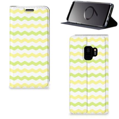 Samsung Galaxy S9 | Hoesje met Magneet | Waves Yellow