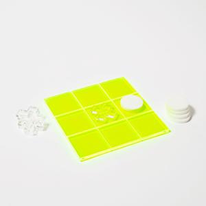 Spellen Lucite Tic Tac Toe