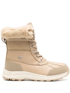 UGG bottines Ashton Addie en daim - Tons neutres