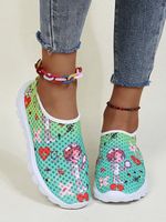 Nurse Fighting Epidemic Print Breathable Tulle Mesh Lightweight Sneakers - thumbnail