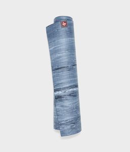 Manduka EKO Yogamat Blauw 5 mm – Ebb Marbled – 180 x 60 cm