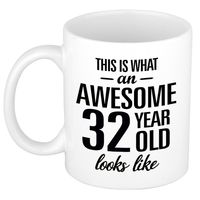 Awesome 32 year cadeau mok / verjaardag beker 300 ml   -