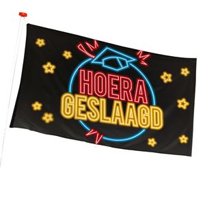 Hoera Geslaagd Vlag Neon 90 x 150 cm