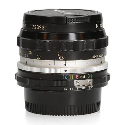 Nikon Nikon 28mm F3.5 (pre-a.i.)