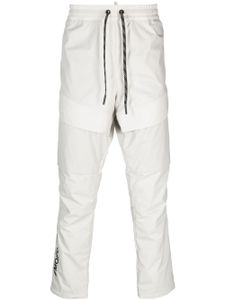 Moncler Grenoble pantalon droit Ripstop en tissu indéchirable - Tons neutres