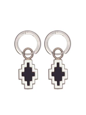 Marcelo Burlon County of Milan boucles d'oreilles pendantes à pendentif croix - Argent