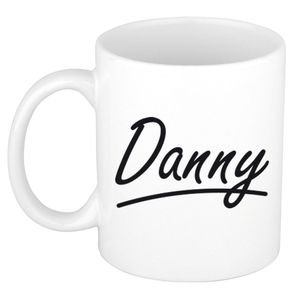 Naam cadeau mok / beker Danny met sierlijke letters 300 ml   -