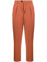 Cruciani pantalon fuselé à design plissé - Marron