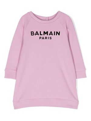 Balmain Kids robe en coton à logo imprimé - Violet
