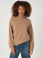 Loose fit cashmere trui met opstaande kraag met split