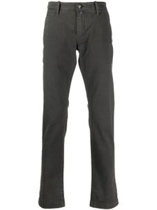 Jacob Cohën pantalon chino à patch logo - Gris