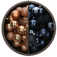 74x stuks kunststof kerstballen mix van donkerblauw en camel bruin 6 cm