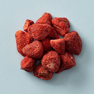 Gevriesdroogde aardbeien heel 20 gram Gevriesdroogde aardbeien heel 20 gram