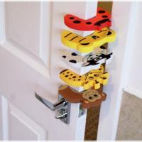 5 PCS Baby Proofing Door Stoppers Finger Safety Guard Holder Lock Safety Guard Finger Protect Toy For Baby Random Color Delivery